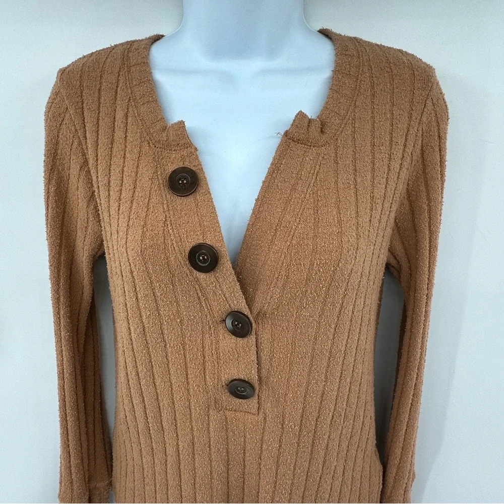 Free People We The Free Tan Oliver Ribbed Henley Top Size Medium